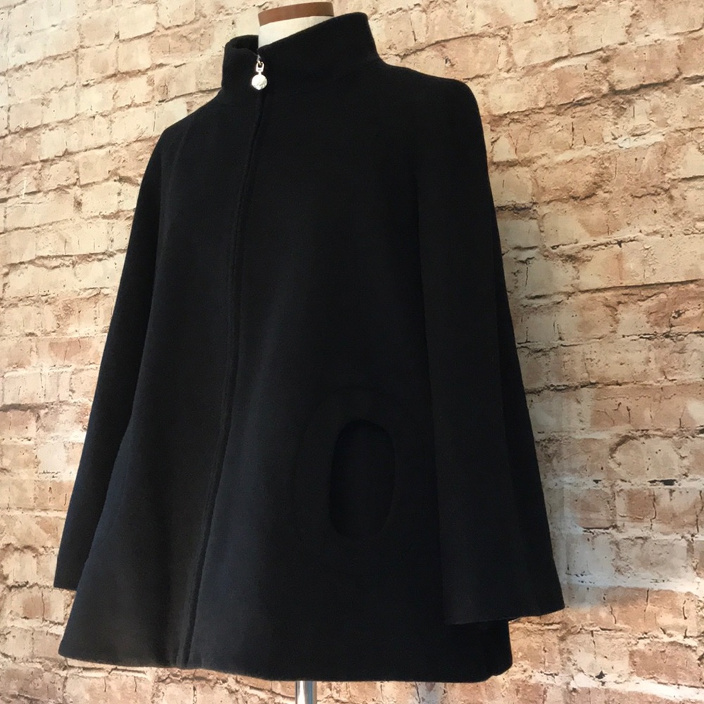 Like new Betsey Johnson wool blend swing cape/coat